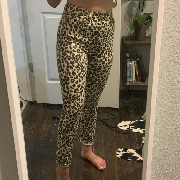 Cheetah Print Frame Jeans - Picture 4 of 5